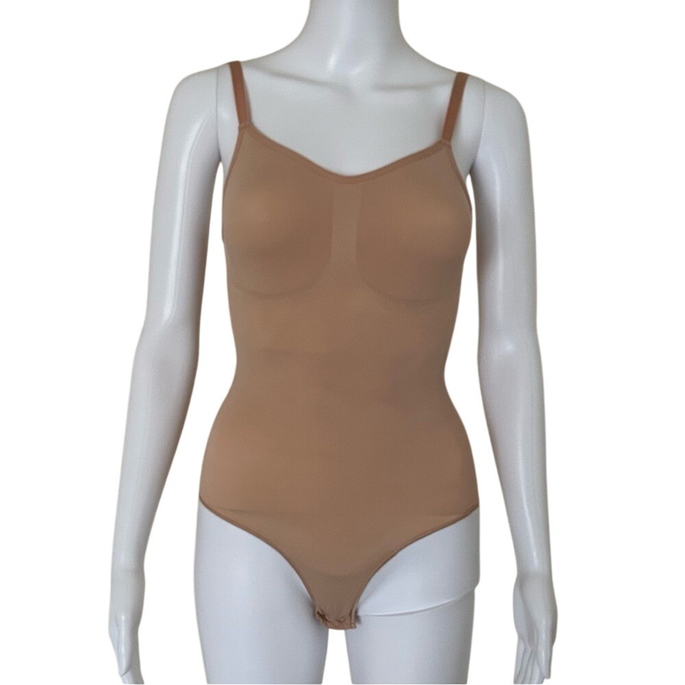 Skims seamless body sculpting Bodysuit with bottom snaps shapewear XXS/XS